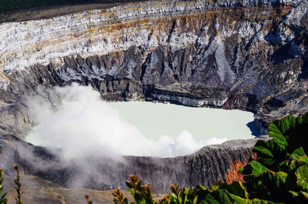 Costa Rica - volcan Poas - cratère principale