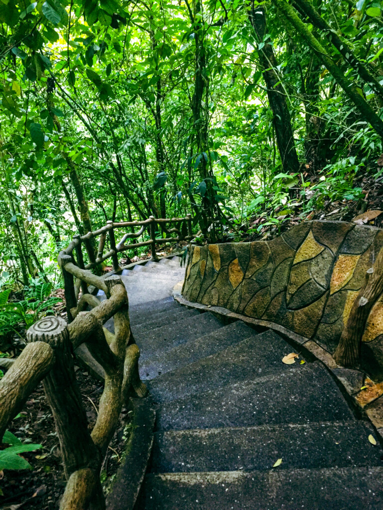 Costa Rica - La Fortuna - escalier